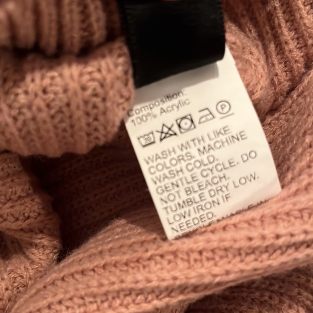 Shein Ripped Sweater - Picture 6 of 6